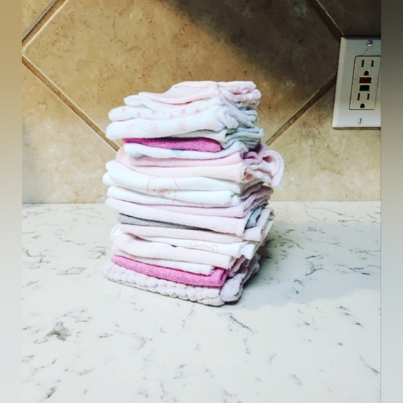 Baby Towels & Washcloth Bundle - Picture 4 of 13